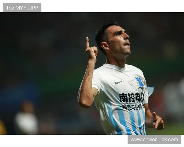 扎哈维退役回顾：117场造134球，越秀山传奇落幕